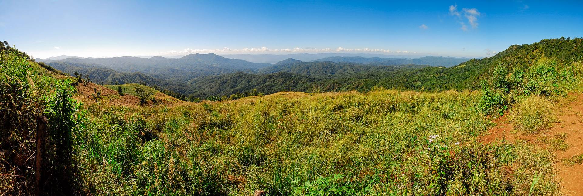 Aussicht über die Berge in der Mae Hong Son Provinz